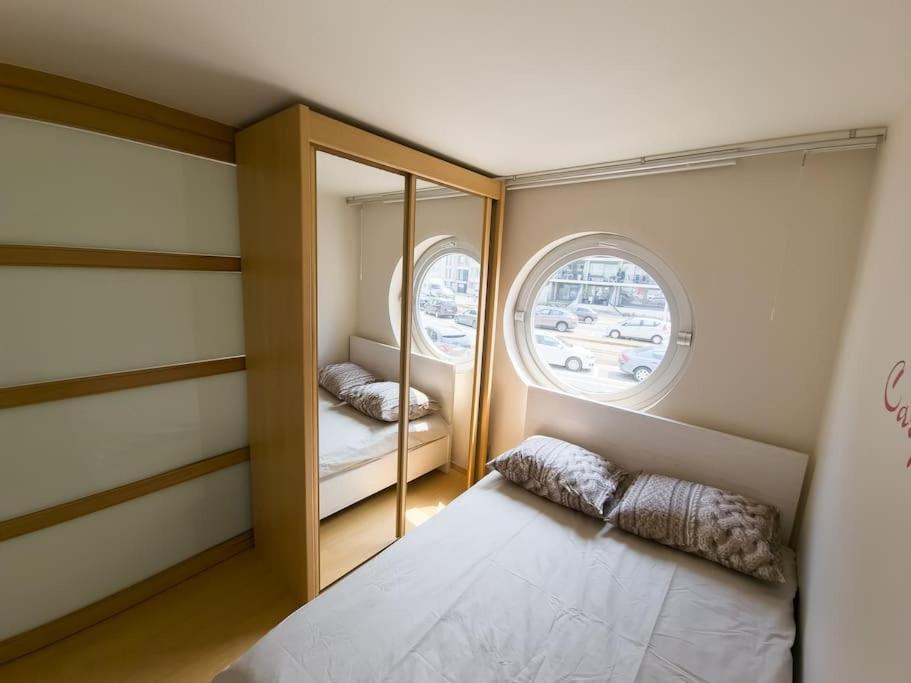 Cozy Studio With Pool Close To The Sea Oostende Exterior foto